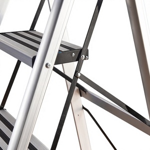 <span class=keywords><strong>Escalera</strong></span> Plegable de Aluminio de 4 Peldaños, Moderna, con Peldaños <span class=keywords><strong>Anchos</strong></span> Antideslizantes, Bandeja para Herramientas, Ligera, 150 kg, EN 131, <span class=keywords><strong>Escalera</strong></span> de Alta Resistencia para Baño - Product Image 4