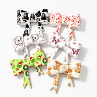 Perles en silicone colorées imprimées UV en forme de nœud papillon avec motifs variés mélangés aléatoirement pour la fabrication artisanale de stylos et porte-clés DIY, vente en gros