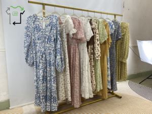 Groothandel dames zomerjurken van hoge kwaliteit, schoon, tweedehands, comfortabel, lange zijden jurken, mode, gebruikte kleding in balen - Product Image 6