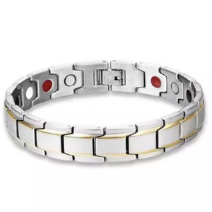 Bracelet <span class=keywords><strong>de</strong></span> Bijoux Magnétiques en Acier Inoxydable Noir Tendance Anti-statique pour Hommes : Thérapie Sanguine, Soulagement <span class=keywords><strong>de</strong></span> la Douleur - Product Image 5