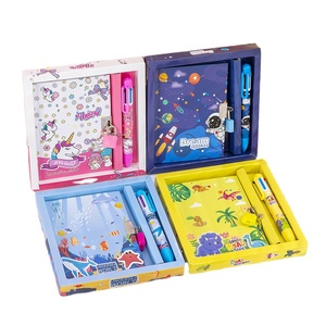 Cartone animato astronauta diario libro dieci colori penna regalo set regalo studente di cancelleria set diario con serratura all'ingrosso cancelleria - Product Image 1