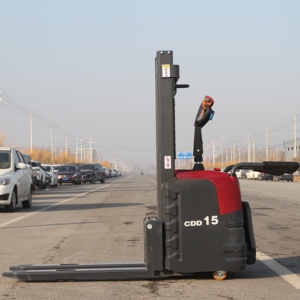 Apilador Eléctrico Todoterreno de 3.5 Metros, Autocargable y Portátil, para Industrias Agrícolas - Product Image 1