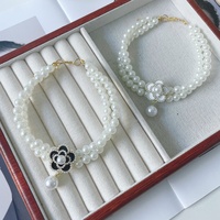 Collier élégant et luxueux en résine florale pour animaux de compagnie, pour chats et chiens, avec collier réglable et confortable