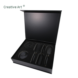 <span class=keywords><strong>Ensemble</strong></span> <span class=keywords><strong>de</strong></span> peigne et <span class=keywords><strong>de</strong></span> brosse à <span class=keywords><strong>cheveux</strong></span> OEM, marque privée, brosse à shampooing noire à coussin d'air, <span class=keywords><strong>ensemble</strong></span> <span class=keywords><strong>de</strong></span> brosses <span class=keywords><strong>de</strong></span> coiffure avec boîte - Product Image 1