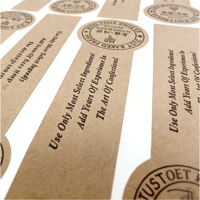 Autocollants adhésifs en papier kraft imperméable découpés sur mesure, étiquettes cadeaux de qualité supérieure pour le thé et le café, pour les bouteilles en verre et les emballages en boîtes kraft
