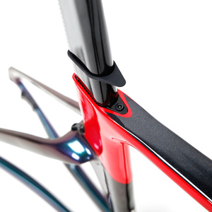 Carbon Fiber <b>Bicycle</b> <b>Frame</b> Disc Brakes Internal Cable Routing Aerodynamic Road Bike <b>Frame</b> Lightweight Modern Design - Product Image 3