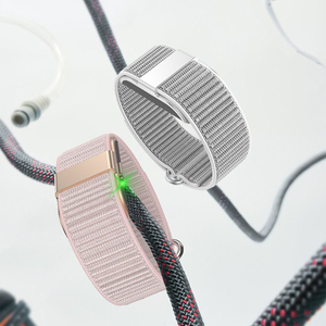 Braccialetto Intelligente Fitness Tracker IP68 Impermeabile Lunga Durata della Batteria Monitoraggio della Salute con 100 Modalità Sportive Braccialetto Leggero - Product Image 1