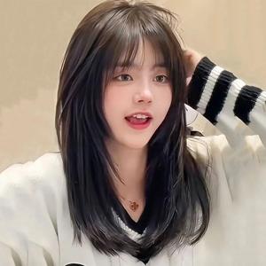 Perruque longue et droite pour femme Ak01 avec frange latérale, en fibre Kanekalon, tête entière, ligne de cheveux naturelle, dentelle transparente - Product Image 3