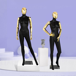 Maniquí de cuerpo completo femenino de fibra de vidrio negro mate a la moda brazo dorado <span class=keywords><strong>Maniki</strong></span> modelo de pie ropa de mujer maniquíes de exhibición - Product Image 4