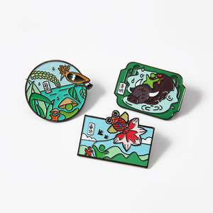 Pin Personalizado de Equipo de Fútbol Americano con Forma de Caballo para Insignias, Pin de Motocicleta con Esmalte Suave Estampado, Botón Adhesivo con Diseño de Luna - Product Image 2