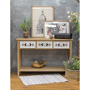 Mesa Consola Clásica para Sala de Estar o Recibidor, con Borde Festoneado, Estilo Rústico Vintage, Hecha a Mano, de Madera Blanqueada y Metal - Product Image 4