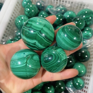 Vente en gros <span class=keywords><strong>de</strong></span> sphères <span class=keywords><strong>de</strong></span> <span class=keywords><strong>malachite</strong></span> verte naturelle <span class=keywords><strong>de</strong></span> haute qualité, boule <span class=keywords><strong>de</strong></span> cristal <span class=keywords><strong>de</strong></span> quartz artisanale pour <span class=keywords><strong>la</strong></span> décoration - Product Image 2