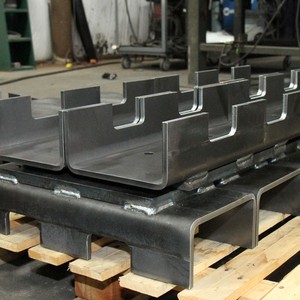 Services de Fabrication de cadres en acier sur mesure, soudure de grande Structure en acier métallique robuste - Product Image 2