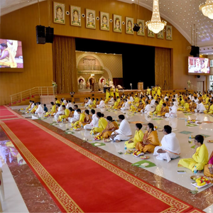 Directeur d'usine en gros tapis <span class=keywords><strong>de</strong></span> mariage rouge anti-décoloration pour les événements <span class=keywords><strong>de</strong></span> mariage allée <span class=keywords><strong>de</strong></span> fête mince rouleau <span class=keywords><strong>de</strong></span> tapis rouge - Product Image 6