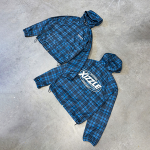 Vestes coupe-vent personnalisées, fabricant, impression intégrale, motif à carreaux, polyester, capuche réglable, vestes coupe-vent - Product Image 1