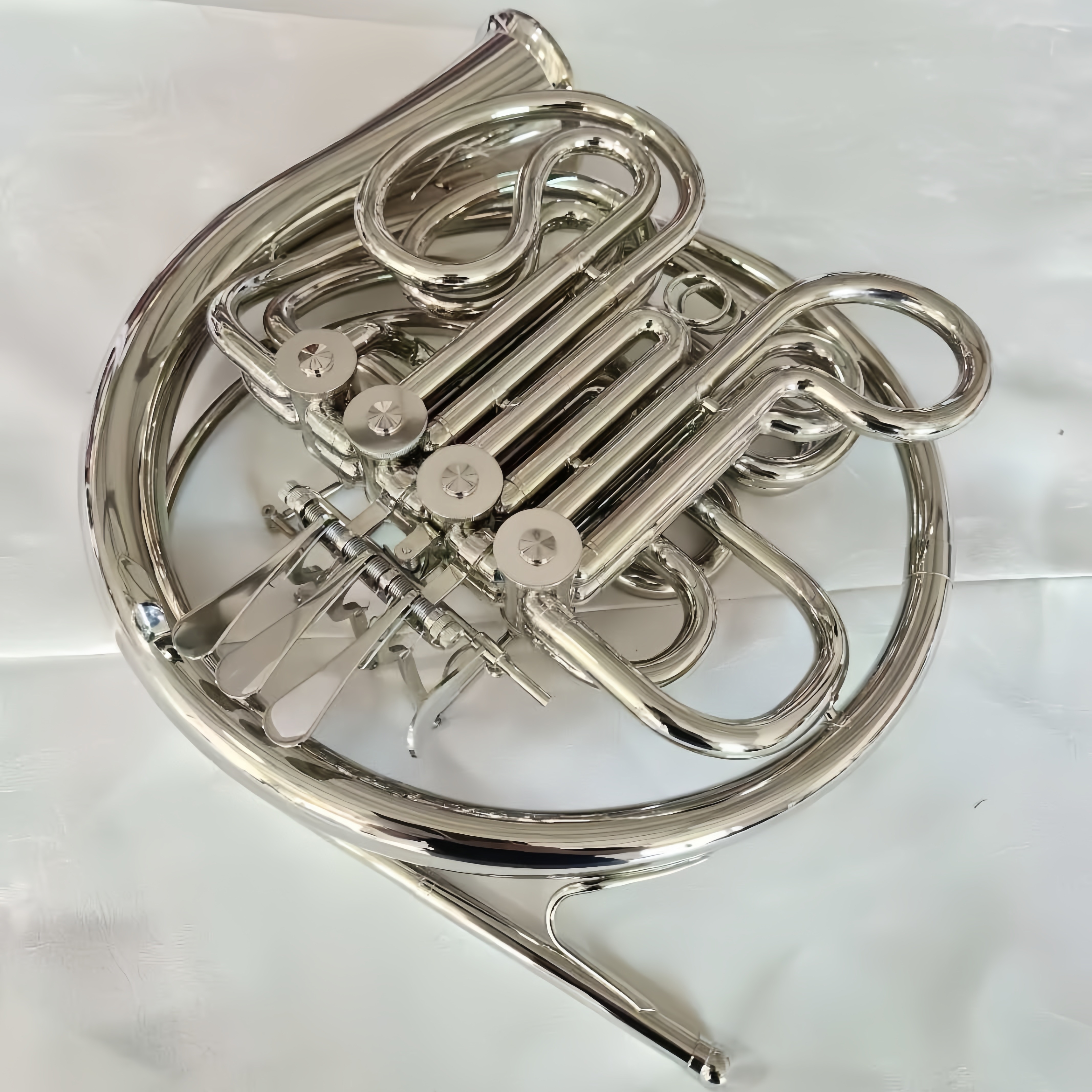 french horn bell flare