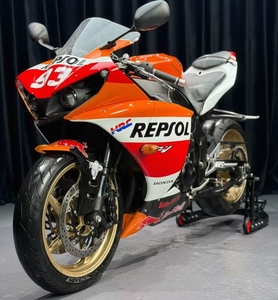 Utilisé pour la <span class=keywords><strong>Victory</strong></span> Daytona 660 en 2025. Motocyclettes sportives de 660 cm³. Disposer d'un ABS. Motocyclettes d'occasion de haute qualité. - Product Image 4
