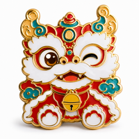 En gros, Broche en émail souple, motif Danse du lion chinois, Lion chanceux qui cligne du œil, plaquée or, pour sac, cadeau, ou comme épinglette personnalisée