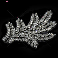 WRP-101 personnalisé dernière feuille forme fer Patch argent strass Applique Hot-Fix sur les vêtements corsage Applique