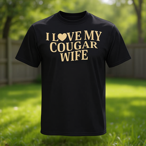 Camiseta I Love My Cougar Wife con estampado en negro y dorado para adultos unisex - Product Image 3