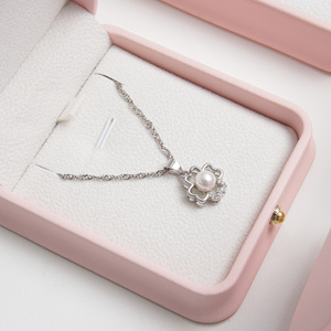 Seli-caja de joyería de lujo con logotipo personalizado, colgante rosa, pulsera, collar, anillo, caja de joyería de cuero PU - Product Image 4