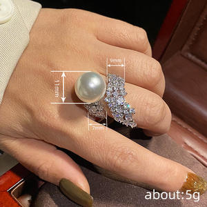 Anillo de Cóctel T0725 con Corona, Anillo de Moda para Mujer con Perla Redonda y Piedra Natural con Engaste Pavé, Anillos de Boda - Product Image 4