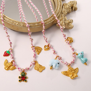 Conjunto de collar con dijes de cuerda rosa y colgante de oso, mariposa y corazón para mujer, regalo, joyería de moda - Product Image 3