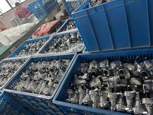 Distributore di liquore da Bar bottiglia di birra da vino 4 testa supporto da parete Dispenser di bevande alcool - Product Image 5