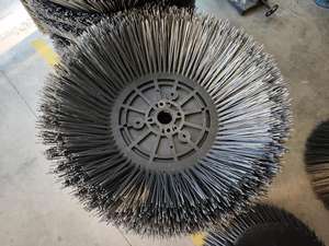 Nouvelle brosse latérale robuste pour balayeuse, en fil d'acier de qualité industrielle et PP, à changement facile, compatible avec les balais de <span class=keywords><strong>gouttière</strong></span> et les balais Elgin - Product Image 4