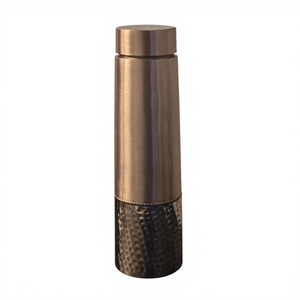 Botella de Agua de Cobre Ecológica con Tapa, Enfocada en el Bienestar, Apoya la Función Hepática, Reduce las Bacterias Nocivas, Ideal para Festivales - Product Image 1