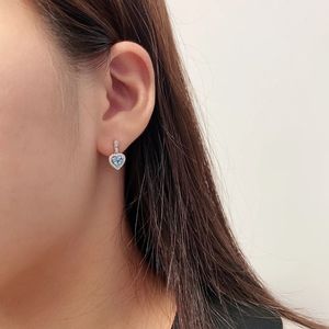 Boucles d'oreilles Xinfly en or blanc 18 carats avec aquamarine et diamant - Product Image 4