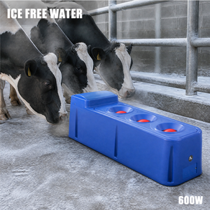 Abreuvoir automatique chauffé et isolé anti-givre de 140 L avec flotteur pour bétail, idéal pour les sties laitières hivernales - Product Image 1