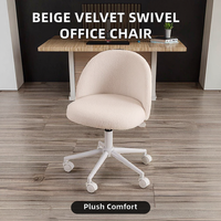 Chaise de bureau pivotante en velours beige moderne, chaise de travail confortable à roulettes, base blanche, rembourrage en peluche douce, chaise ergonomique Ganzhou