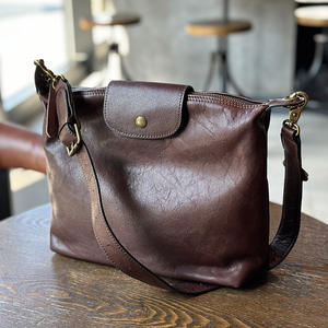 <span class=keywords><strong>Zhuo</strong></span> Liang 2024กระเป๋าหนังวัวย้อมสีสำหรับผู้หญิง, กระเป๋าหนังแท้สะพายไหล่กระเป๋าลำลองความจุขนาดใหญ่ - Product Image 6