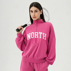 Sudadera rosa de mujer con media cremallera, cuello alto, forro polar oversize y estampado North, para otoño e invierno - Product Image 1