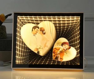 Cabina DE FOTOS LED 3 en 1 moderna personalizada, espejo mágico luminoso con luces de noche de cristal cuadradas para sala de estar, lámpara de tamaño medio - Product Image 2