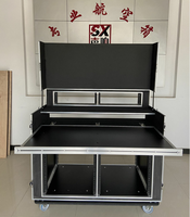 Système de sonorisation FOH, rack de travail, flight case pour système d'amplification audio avec table pour clavier