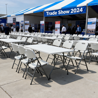 Table pliante multifonctionnelle en plastique HDPE de 6 pieds avec cadre en acier pour stand d'exposition