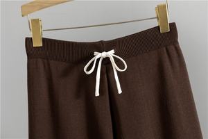 Ensemble de chandails rayés automne-hiver 2025 pour femmes, nouvelle mode coréenne, pantalon large décontracté, ensemble en tricot deux pièces - Product Image 6