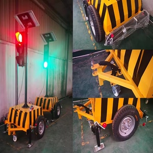 Feux de signalisation LED solaires portables personnalisables à quatre côtés, temporaires, sur roues, pour croisements, remorque directe - Product Image 6