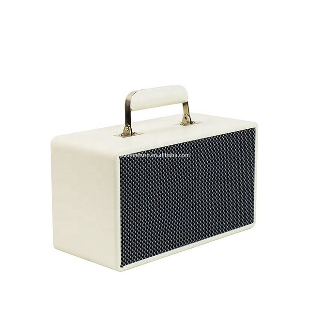 Factory Wholesale the Biggest Online Shopping Day Blue Tooth Speaker with High and Low Sounds Popular Products Creative Speaker