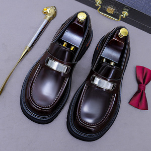 Zapatos de plataforma de cuero genuino para hombre, zapatos casuales versátiles de cuero vacuno, cómodos y adecuados para los pies. - Product Image 6