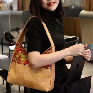 <span class=keywords><strong>Sac</strong></span> à Main et <span class=keywords><strong>Sac</strong></span> à Épaule <span class=keywords><strong>en</strong></span> Liège Patchwork Personnalisé Coloré Artistique Design Éco-responsable pour Femmes - Product Image 5