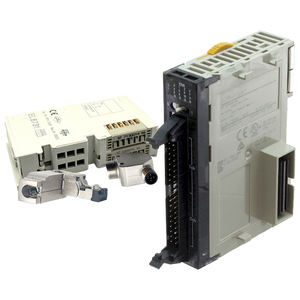 Module d'extension PLC CJ1W-OD231 à 32 points avec sortie transistor NPN 12/24VDC 0.5A pour série CJ - Product Image 1