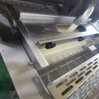 Machine automatique de recouvrement de chocolat de petite taille en acier inoxydable, appareil de recouvrement de pralines pour noix et fruits, haute productivité