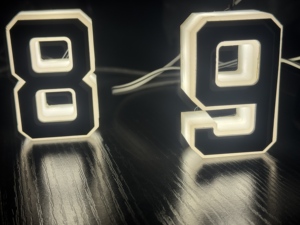 Nhà sản xuất tùy chỉnh bên ngoài rotulo luminoso 68x43mm 3D Mini thư dấu hiệu letras acrilicas iluminada letreros luminosos <span class=keywords><strong>LED</strong></span> - Product Image 5