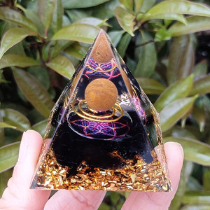 <b>Crystal</b> <b>Chip</b> Pyramid Resin Epoxy Craft Desktop Ornament Tiger Eye Obsidian Artistic Home Decoration - Product Image 3