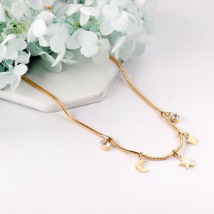 Collar con Colgante de Estrella y Luna de Diamantes, Diseño Nuevo 2022, Joyería Popular de Acero Inoxidable, Chapado en Oro de 18k - Product Image 1