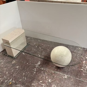 <span class=keywords><strong>Table</strong></span> basse personnalisable <span class=keywords><strong>en</strong></span> marbre naturel avec <span class=keywords><strong>plateau</strong></span> <span class=keywords><strong>en</strong></span> <span class=keywords><strong>verre</strong></span> <span class=keywords><strong>trempé</strong></span> et pieds <span class=keywords><strong>en</strong></span> boules <span class=keywords><strong>de</strong></span> pierre, également utilisable comme <span class=keywords><strong>table</strong></span> <span class=keywords><strong>en</strong></span> <span class=keywords><strong>verre</strong></span> - Product Image 3