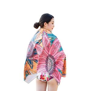 Serviette de plage en microfibre imprimée de logo personnalisé de luxe en gros avec poche - Product Image 5